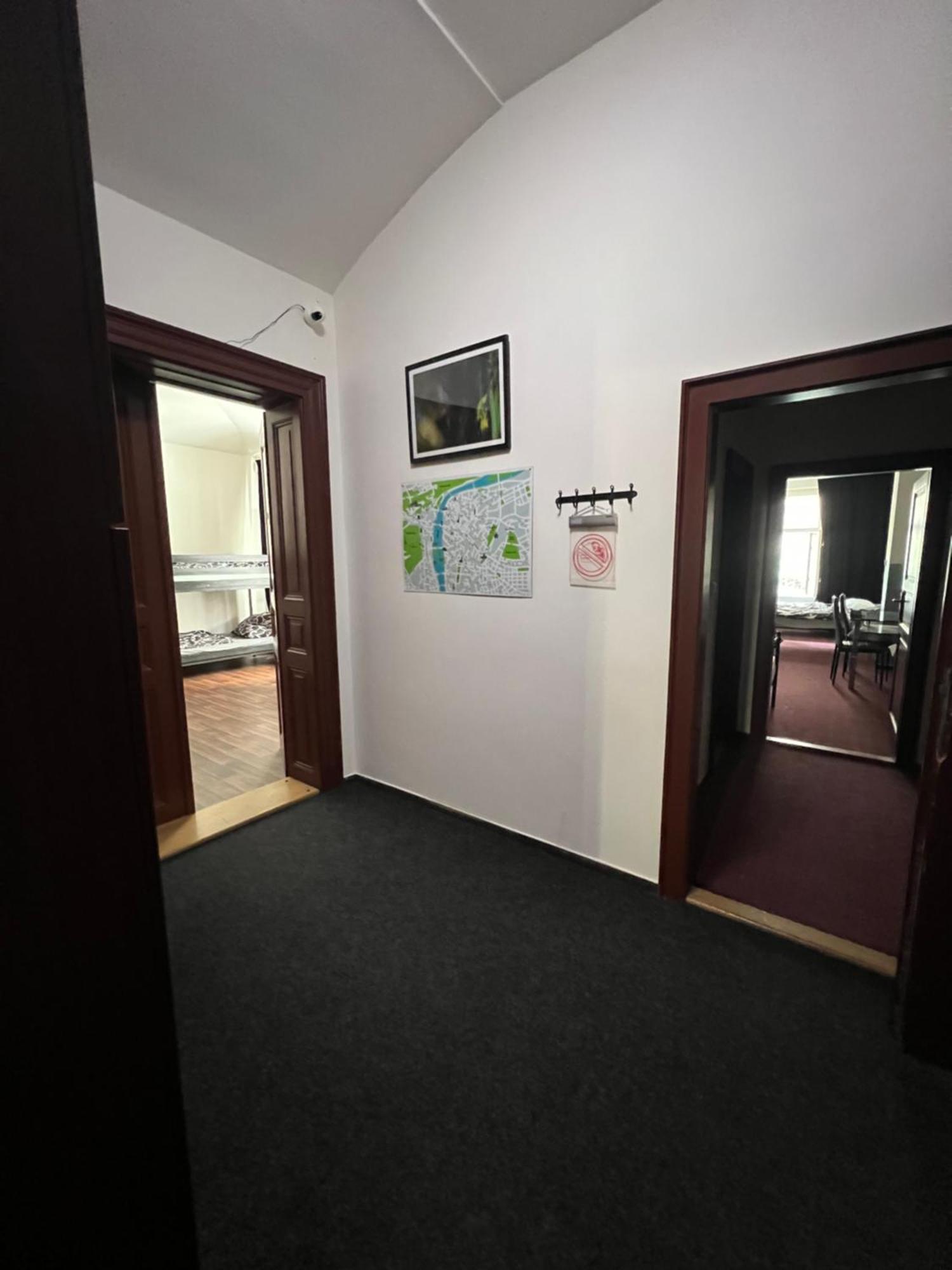 Apartment Moon Praha Bagian luar foto