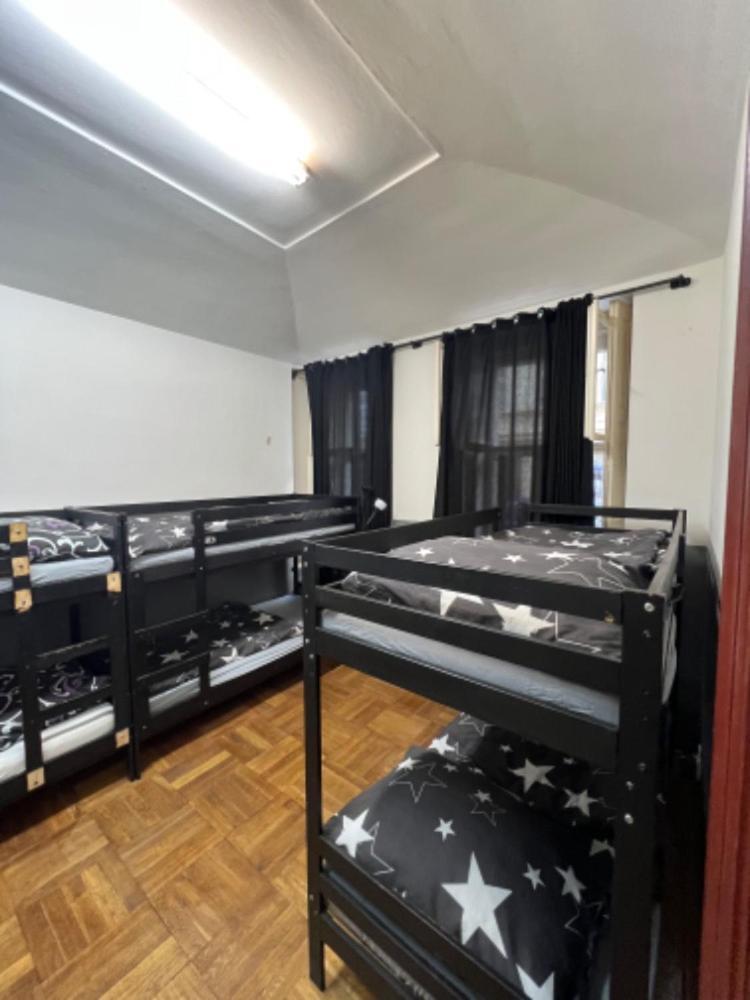 Apartment Moon Praha Bagian luar foto